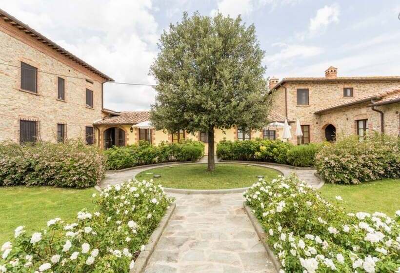 هتل Principe Del Trasimeno