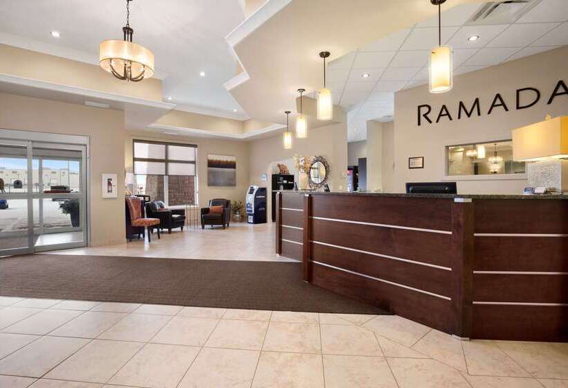 בית מלון כפרי Ramada By Wyndham Emerald Park/regina East