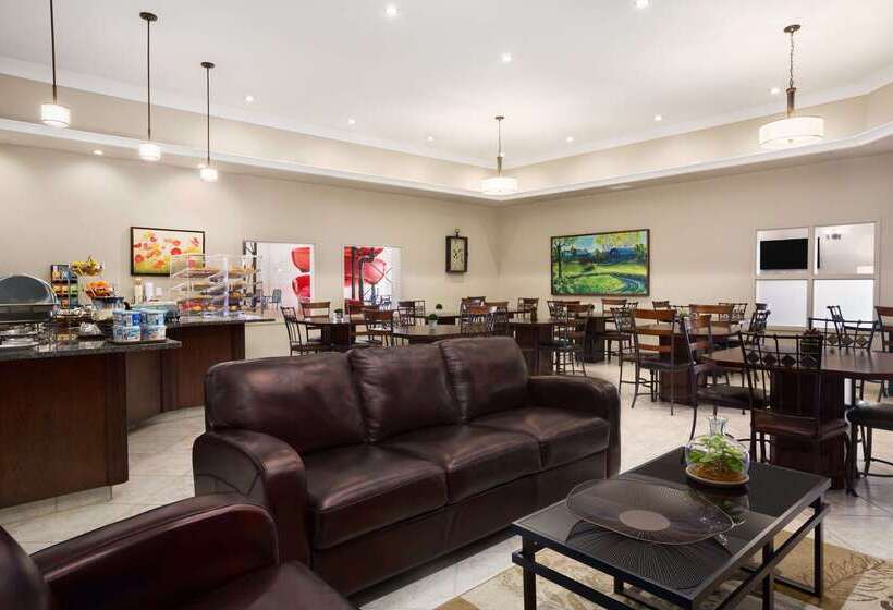 فندق Ramada By Wyndham Emerald Park/regina East