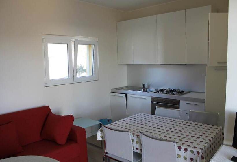 هتل Residence Baia La Ruota