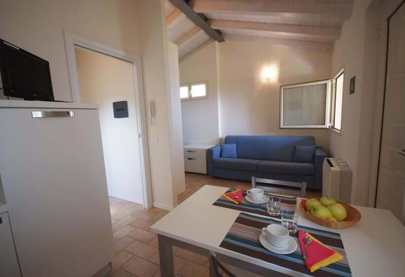 Отель Residence Baia La Ruota