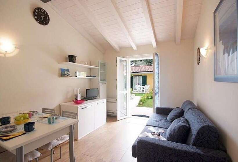 Отель Residence Baia La Ruota