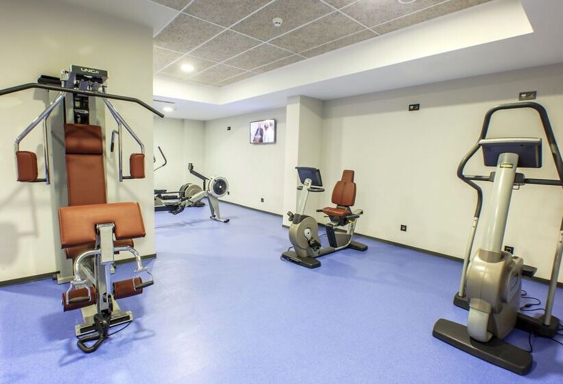 ホテル Royal Tulip Skikda