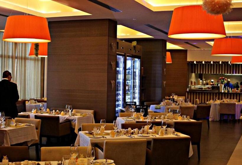 ホテル Royal Tulip Skikda