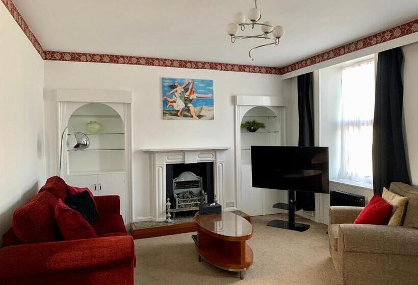 فندق Sarum Apart