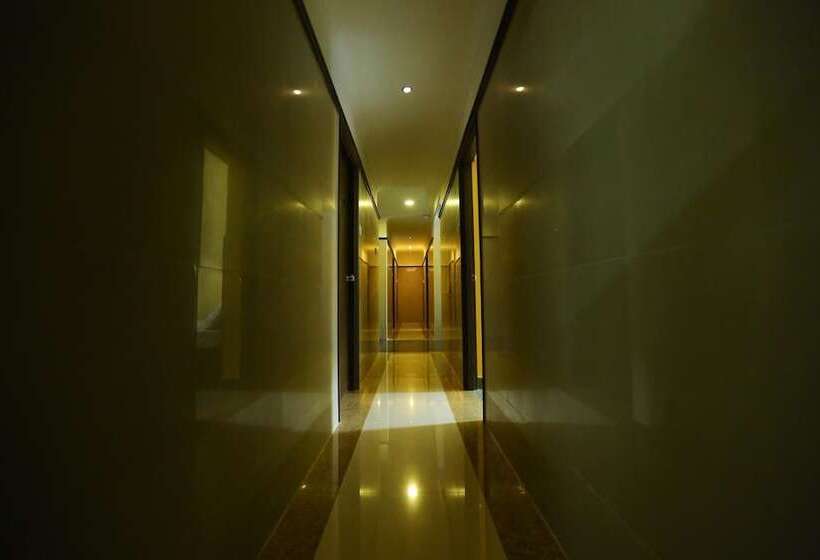 Hotelli Season 4 Residences  Thiruvanmiyur Near Tidel Park Apollo Proton Cancer Center And Iit Madras Resear