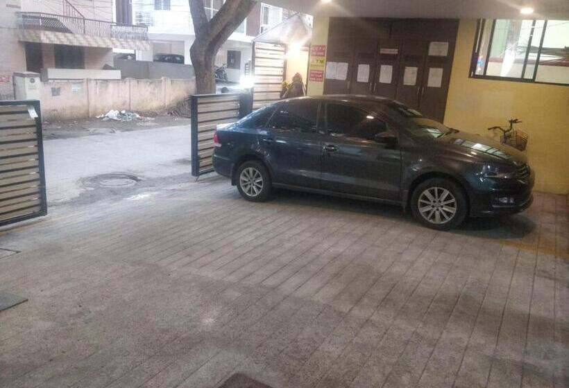 Hotelli Season 4 Residences  Thiruvanmiyur Near Tidel Park Apollo Proton Cancer Center And Iit Madras Resear