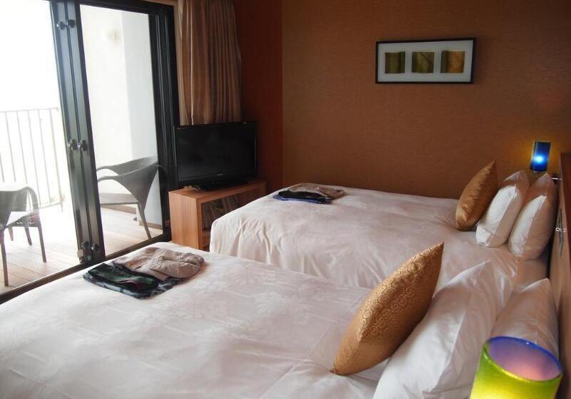 בית מלון כפרי Senagajima Island Resort & Spa