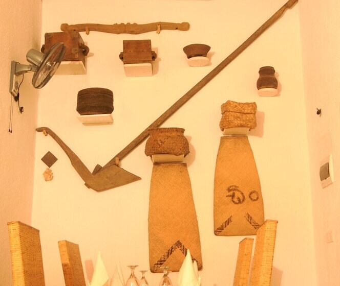 Отель Sigiriya Lodge Hostel