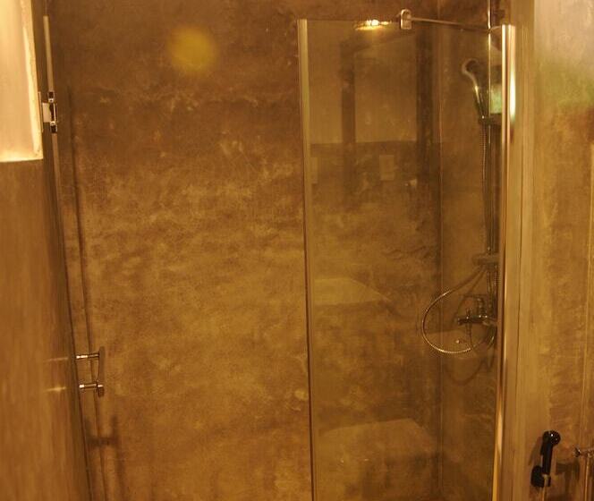 Отель Sigiriya Lodge Hostel