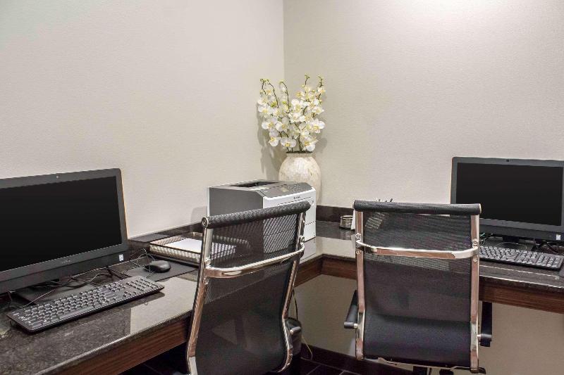 酒店 Sleep Inn & Suites Lincoln University Area