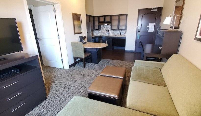 فندق Staybridge Suites Eau Claire   Altoona, An Ihg