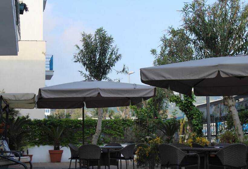 فندق Stella Maris Terme & Beauty