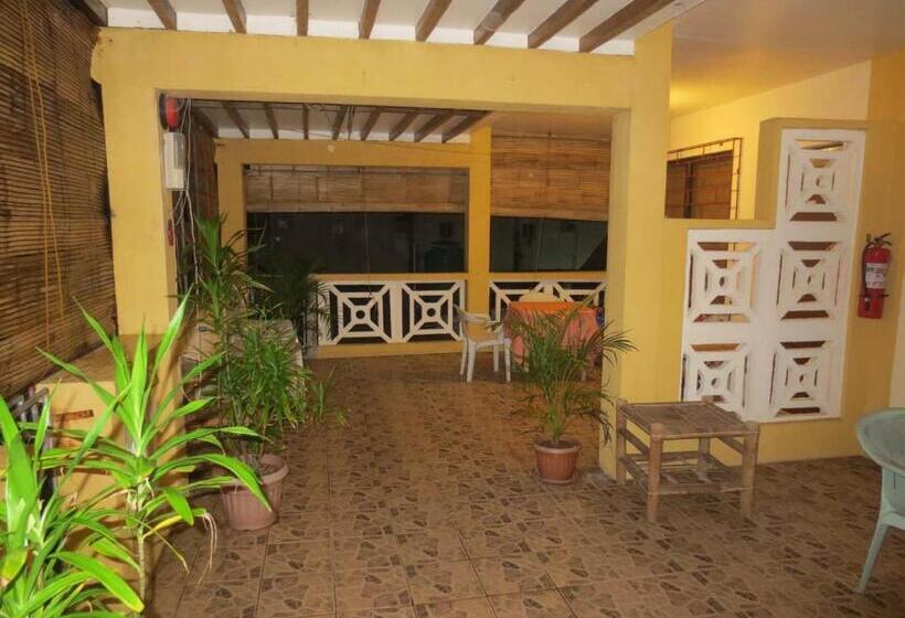 בית מלון כפרי Sulu Plaza