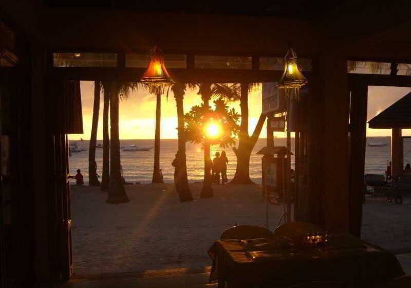 בית מלון כפרי Sulu Plaza