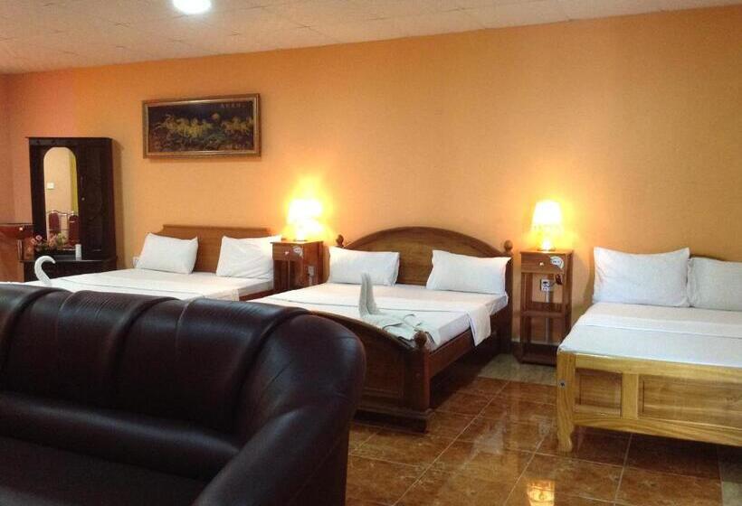 Sunshine Hotel & Hall