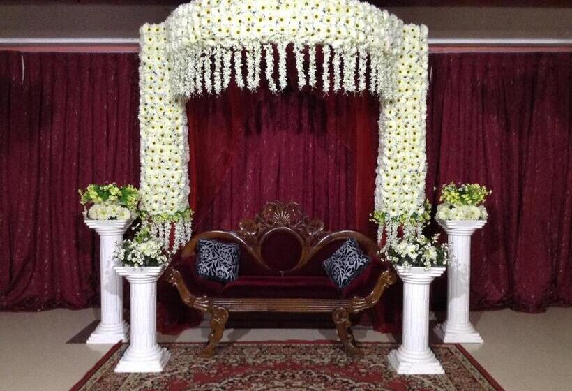 Sunshine Hotel & Hall