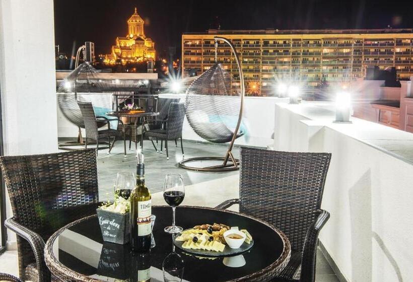 هتل Tbilisi Inn
