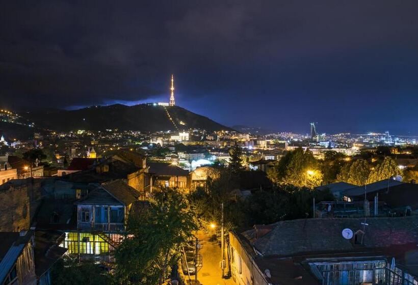 هتل Tbilisi Inn