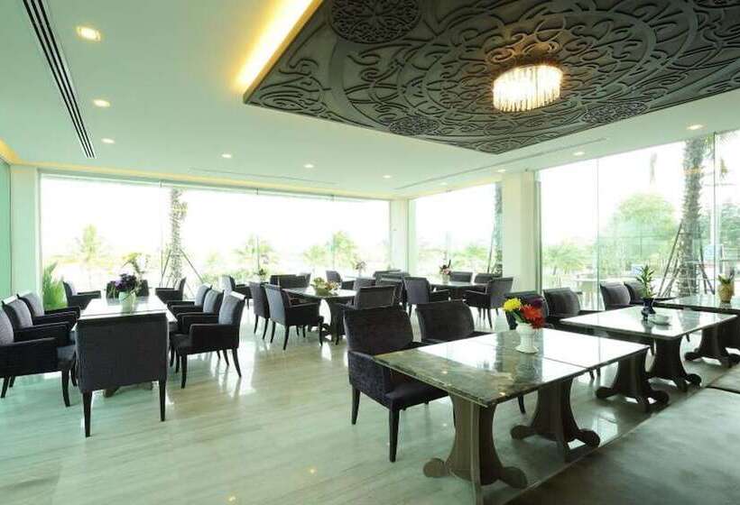 Отель The Beverly Hills