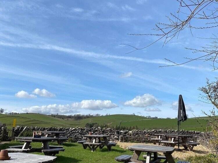 فندق The Black Bull At Nateby