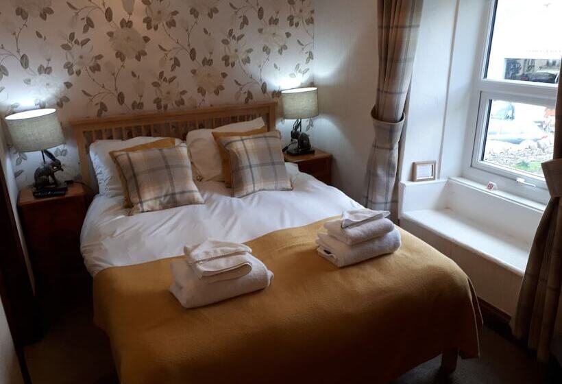 فندق The Black Bull At Nateby