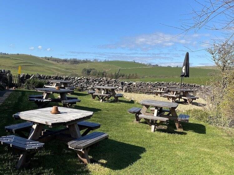 فندق The Black Bull At Nateby