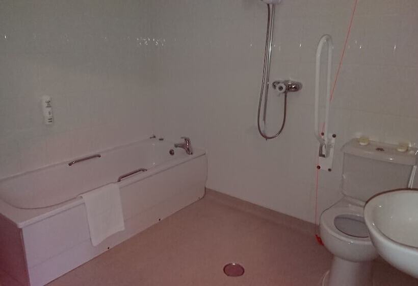 בית מלון כפרי The Gilvenbank