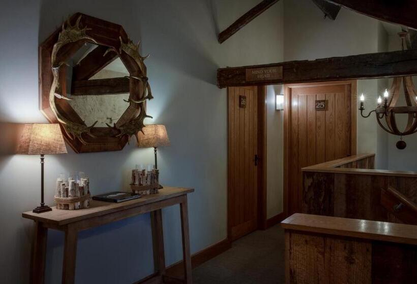 בית מלון כפרי The Lister Arms