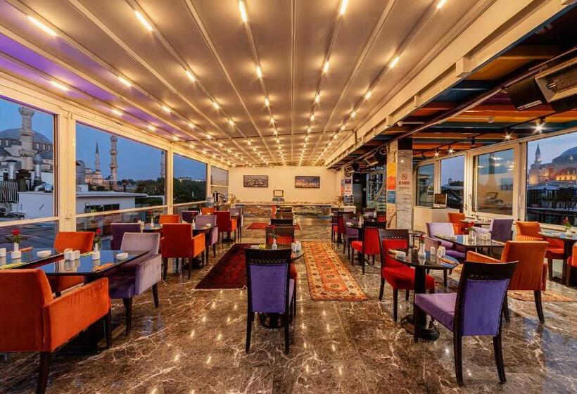 ホテル The Magnaura Palace