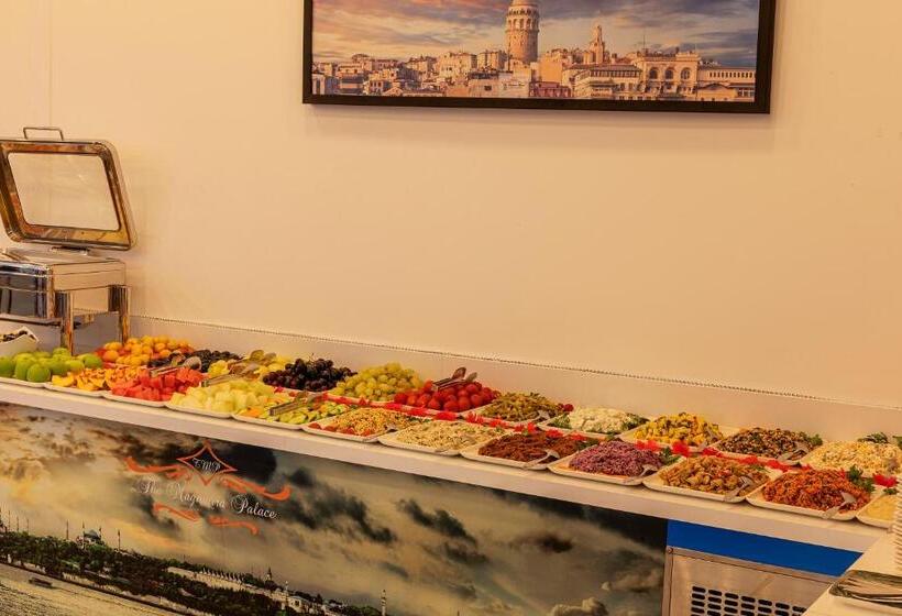 ホテル The Magnaura Palace