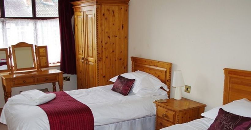 فندق The Ship Inn