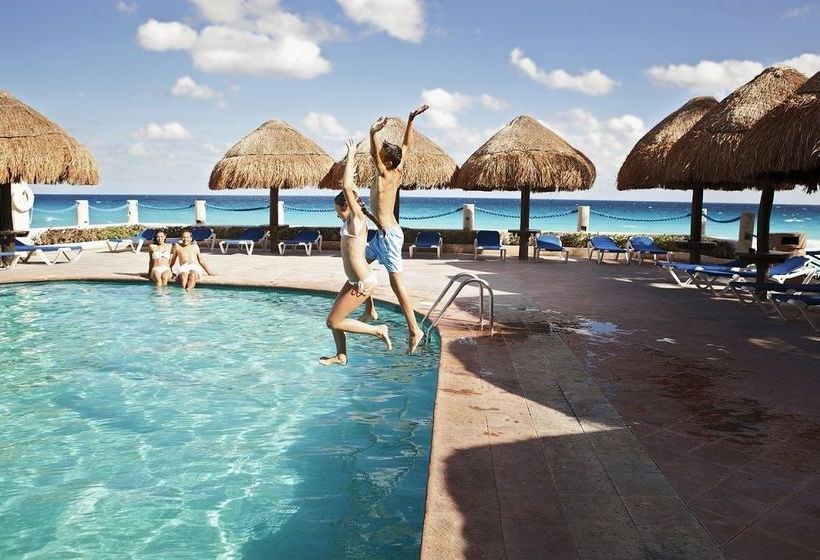 Отель The Sunshine Club At Tucancun Beach