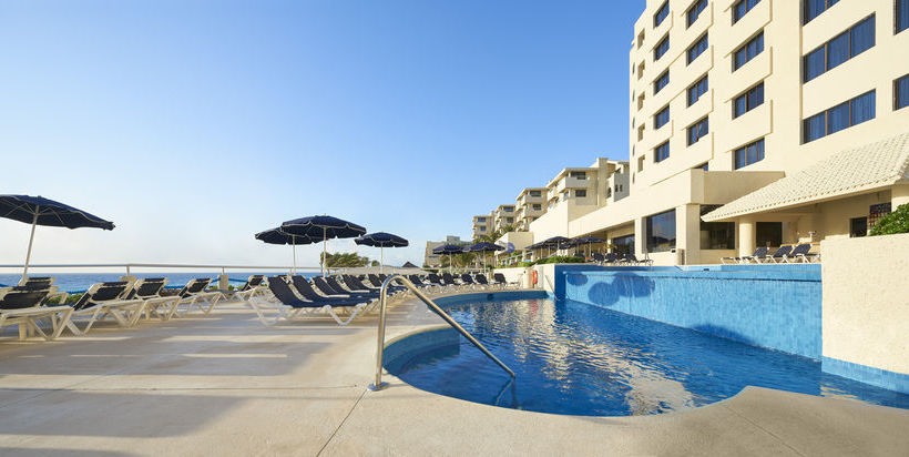 Отель The Sunshine Club At Tucancun Beach