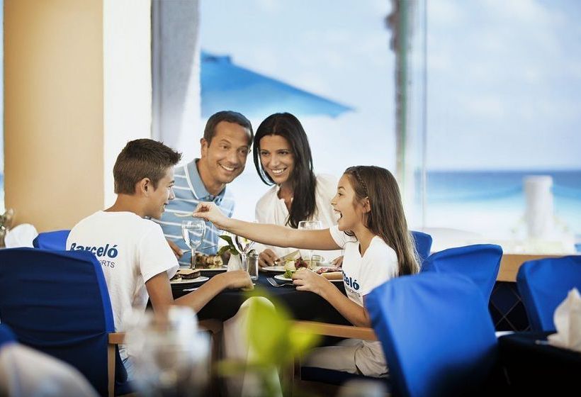 Отель The Sunshine Club At Tucancun Beach