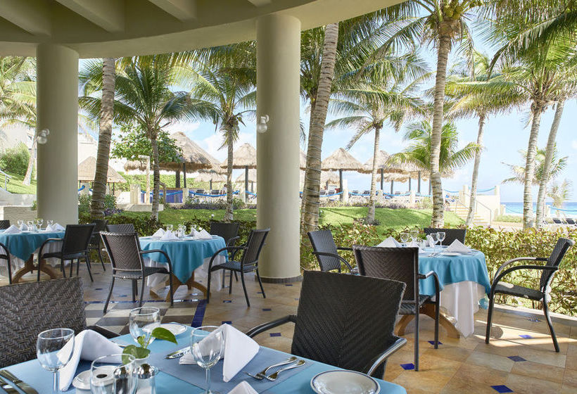 Отель The Sunshine Club At Tucancun Beach