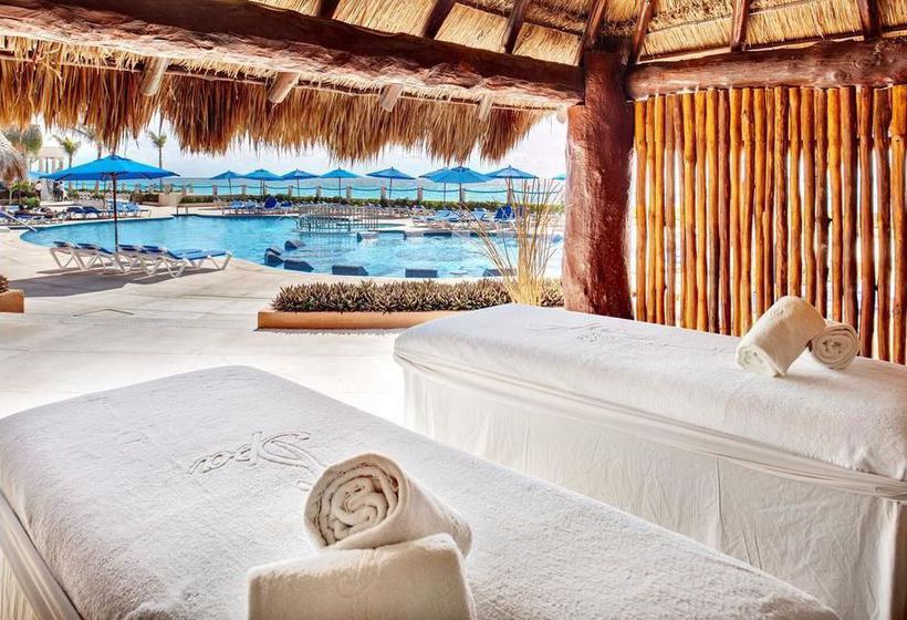 Отель The Sunshine Club At Tucancun Beach