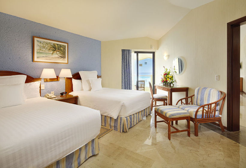 Отель The Sunshine Club At Tucancun Beach