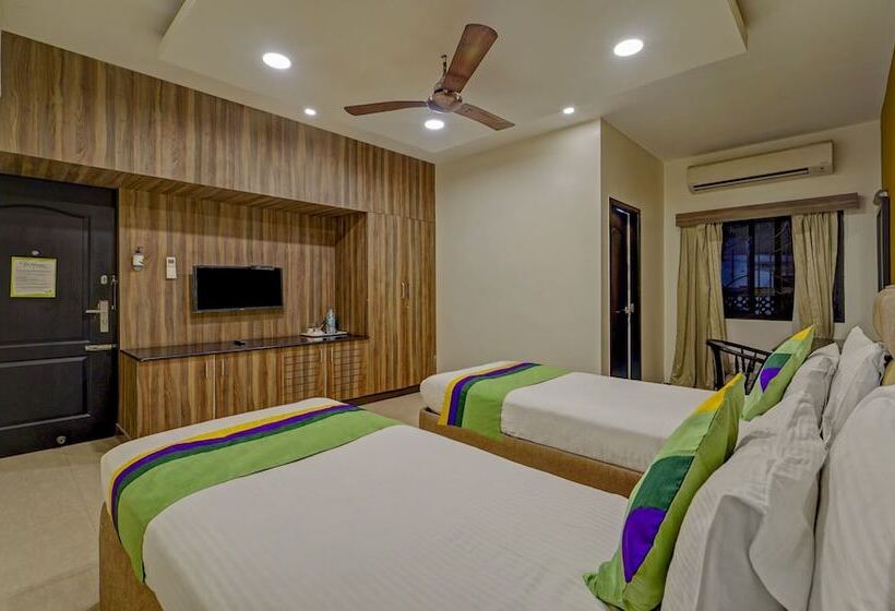 Отель Treebo Elan