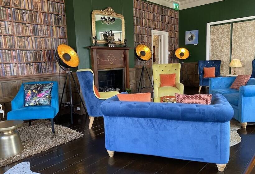 Отель Virginia Court