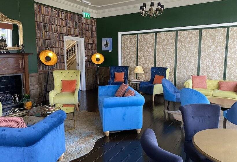 Отель Virginia Court