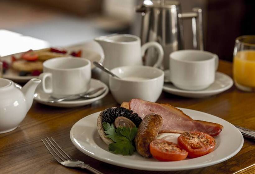 Отель Virginia Court