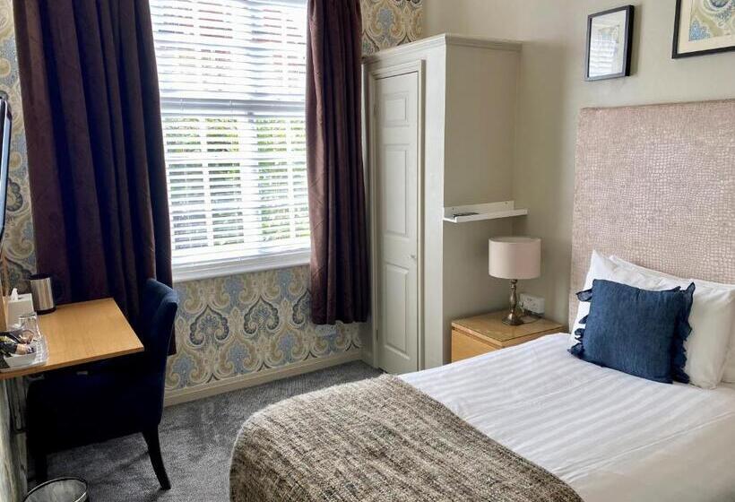 Отель Virginia Court