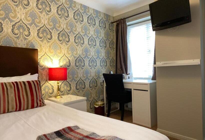 Отель Virginia Court