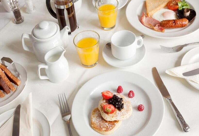 Отель Virginia Court