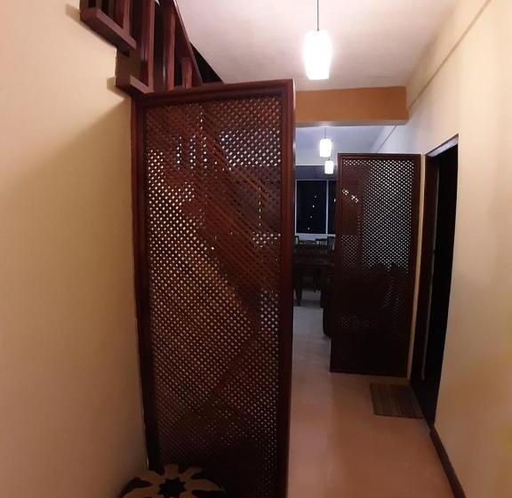 فندق Vishmi S Rest