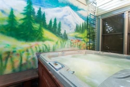 Hotelli West End Splendor By First Choice Property Management