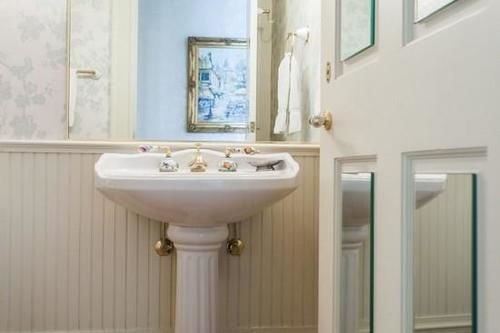 Hotelli West End Splendor By First Choice Property Management