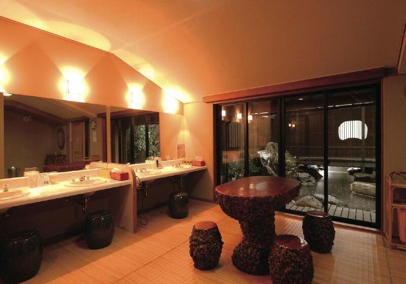 בית מלון כפרי Yuraku