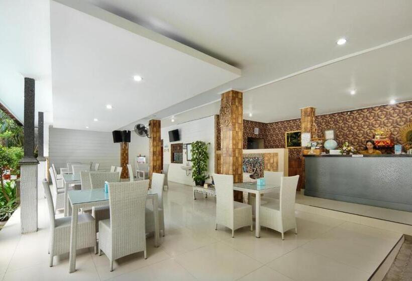 בית מלון כפרי Lumbung Sari Legian